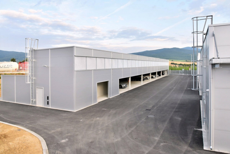 Práve staviame / Autosalón a servis BMW-T.O.B. s.r.o. Práve staviame / Autosalón a servis BMW-T.O.B. s.r.o.