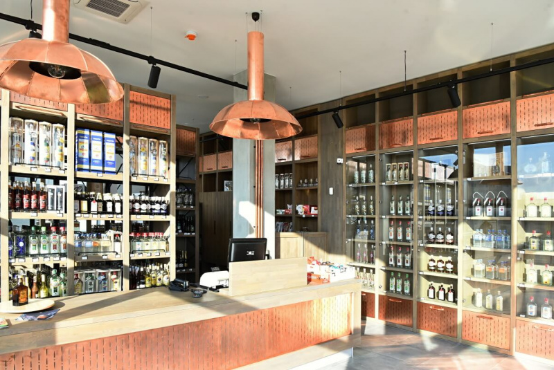 Výrobné a priemyselné haly, administratívne a prevádzkové budovy Výrobné a priemyselné haly, administratívne a prevádzkové budovy