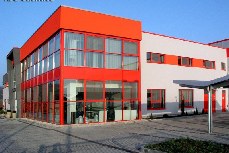 KJG_Cachtice1 Výrobné a priemyselné haly, administratívne a prevádzkové budovy Výrobné a priemyselné haly, administratívne a prevádzkové budovy