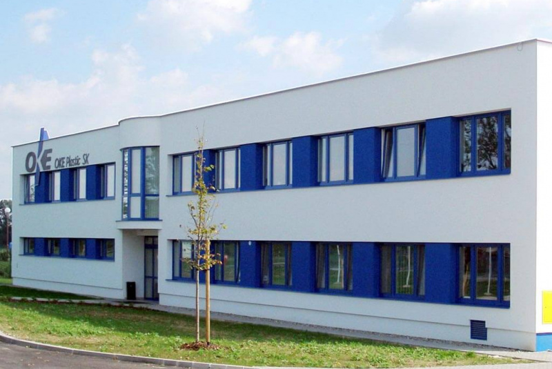 Výrobné a priemyselné haly, administratívne a prevádzkové budovy
