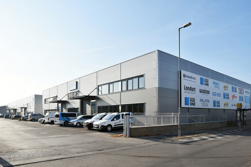 Výrobné a priemyselné haly, administratívne a prevádzkové budovy Výrobné a priemyselné haly, administratívne a prevádzkové budovy