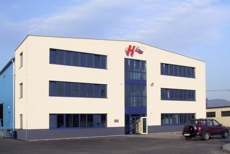 HOEK_Trencin1 Výrobné a priemyselné haly, administratívne a prevádzkové budovy Výrobné a priemyselné haly, administratívne a prevádzkové budovy