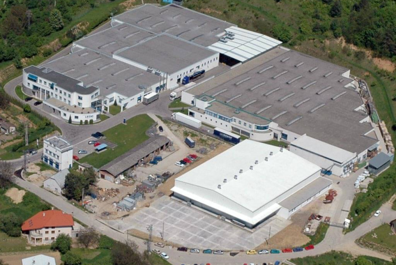 LEONI Slovakia Dobra5 Výrobné a priemyselné haly, administratívne a prevádzkové budovy Výrobné a priemyselné haly, administratívne a prevádzkové budovy